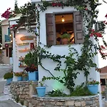 Stella's Traditional House. Villa *