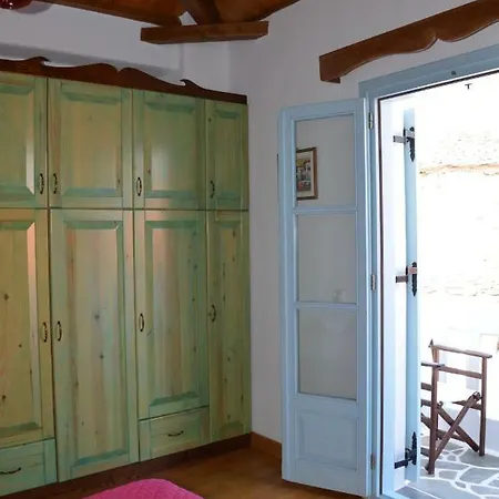 Stella's Traditional House. * Alónnisos