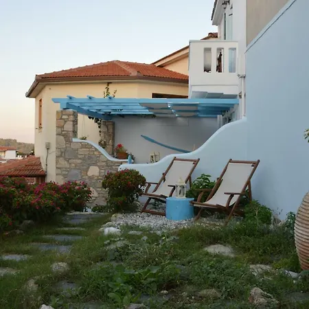 Stella's Traditional House. Villa